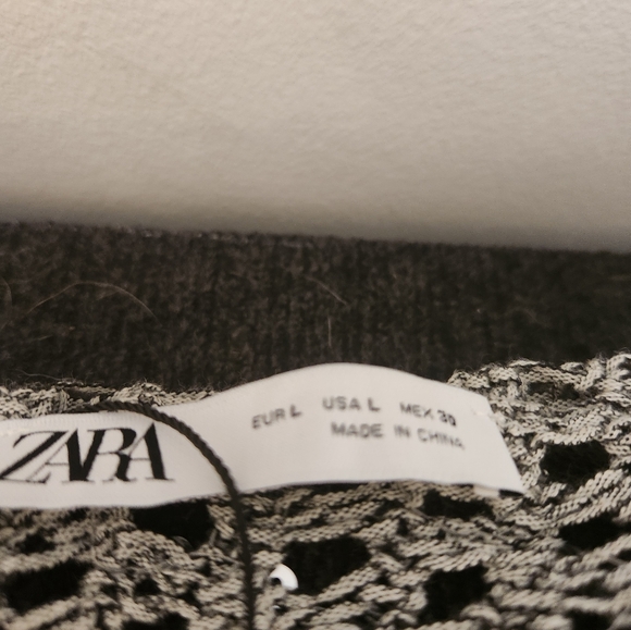 Never worn Zara sweater - Picture 2 of 4